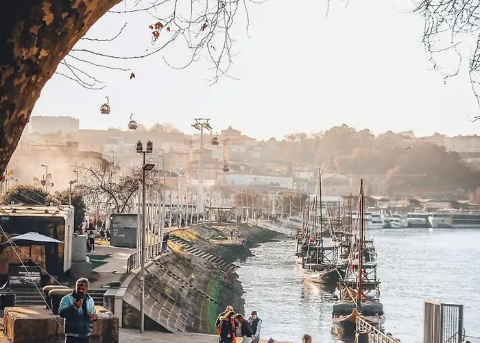 Serpa Downtown Gaia アパート ヴィラ・ノヴァ・デ・ガイア